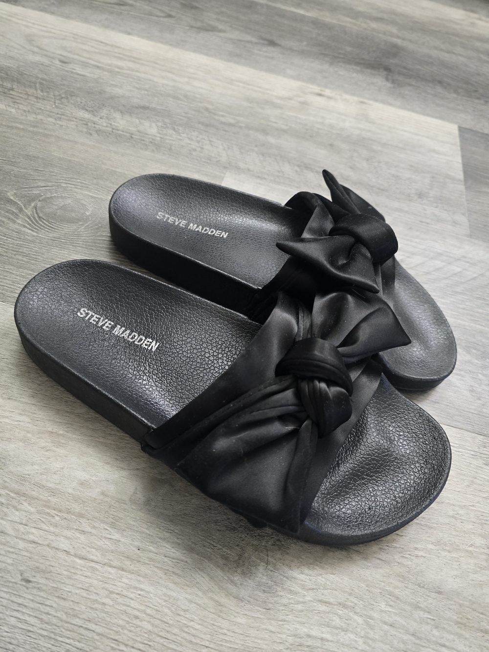 Steve Madden Black Knotted Slide Mules